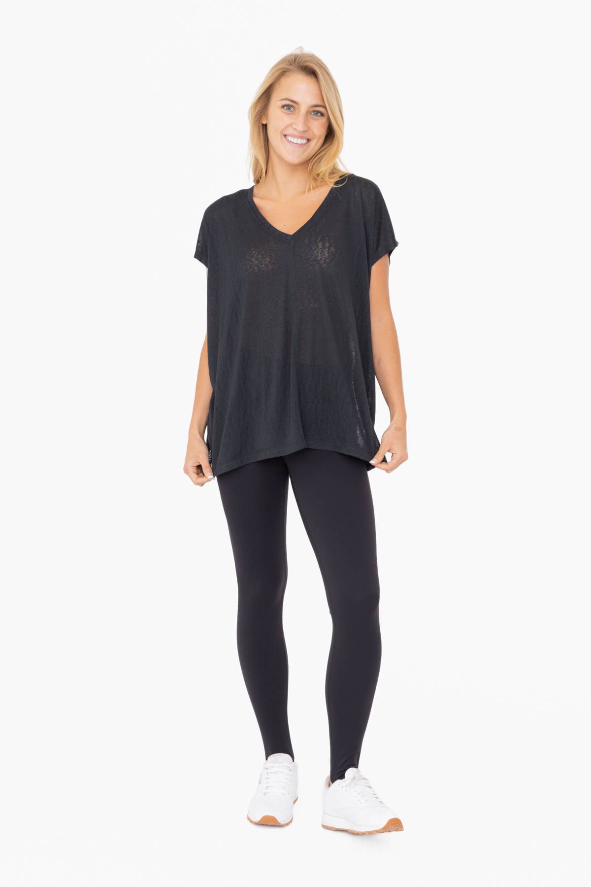 Modal Blend Relaxed V-Neck: Black / S:M:L (2:2:2)