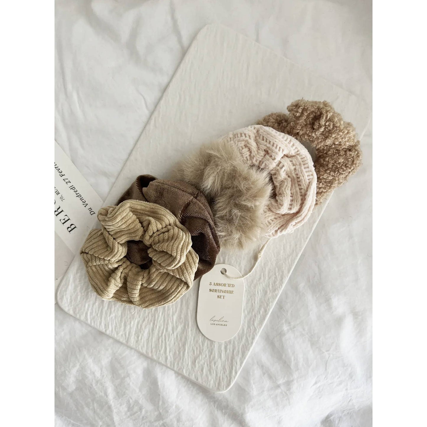 VELVET SOFT SCRUNCHIES SET - GABI: ONE SIZE / IVORY